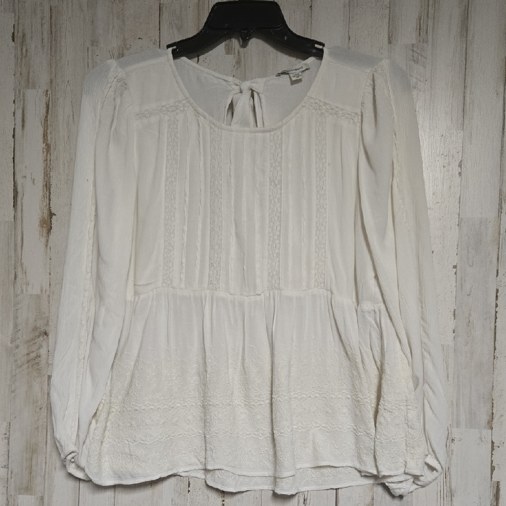 American Eagle Outfitters Cream Blouse with Lace Details